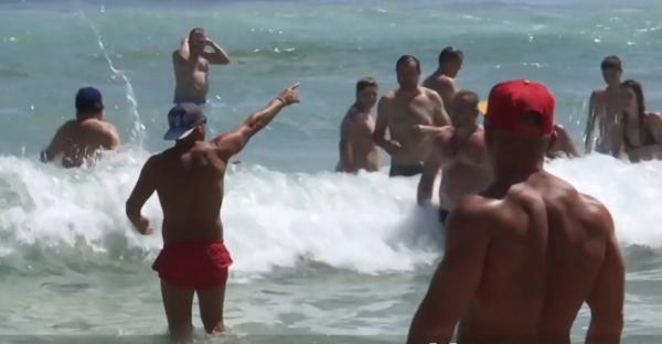Ziua cu cele mai multe salvări la limită din acest sezon, pe litoral. Turiștii continuă să ignore steagul roșu