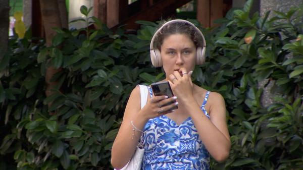 "Telenovele" de câteva minute, direct pe telefon. Ce sunt microdramele şi cum s-au dezvoltat în România