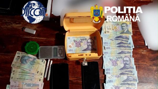 Un copil de 10 ani era folosit de părinţi ca să vândă droguri. Cât încasa minorul pe o tranzacţie