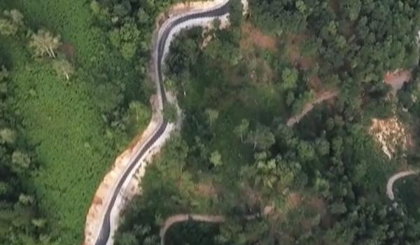 "Transfăgărășanul Banatului" se modernizează. Drumul a devenit o atracţie pentru mii de turişti