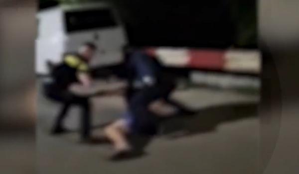 "Trage mă, trage". Scandal în miezul nopţii la Faraoani. Un polițist a fost lovit, iar colegul său a scos arma