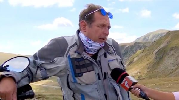 Reacția unui turist din Germania, după ce a văzut peisajele montane de la Rânca