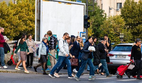 Câți bani în plus la pensie primesc românii pentru anii de facultate