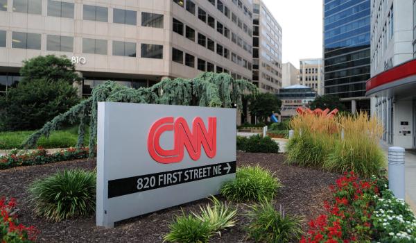 CNN are un nou proprietar după o afacere de 110 miliarde $. Mii de angajaţi riscă să-şi piardă locul de muncă
