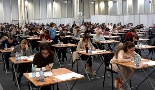 Premieră la examenul de medic specialist. Subiecte comune în toate centrele universitare din țară
