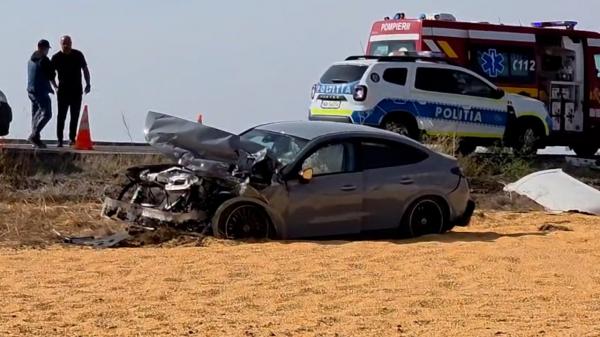 Accident mortal între Techirghiol și Movilița. Un TIR a lovit o dubă și o maşină după explozia unui cauciuc
