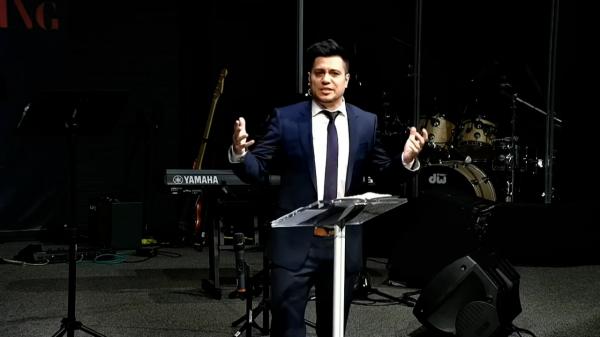 Pastor român din SUA, sub acuzare pentru o fraudă de 13 milioane de dolari. Ar fi înșelat zeci de credincioşi