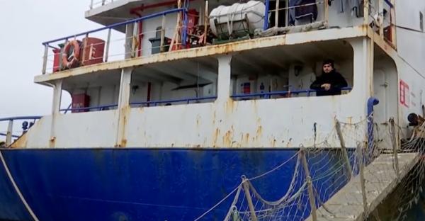 10 marinari, captivi de 4 luni în Portul Constanţa. Au rămas fără salarii, căldură și ajutor medical