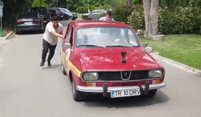 De pe Riviera franceză până pe dunele de nisip cu Dacia 1300