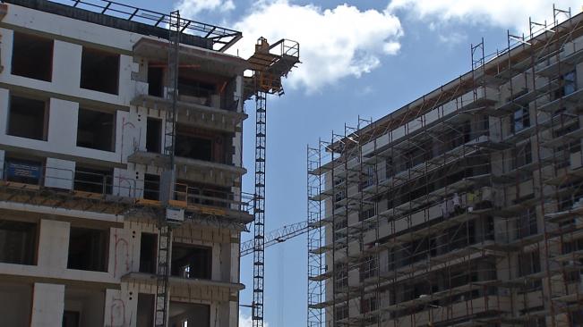 Case sau blocuri demolate și amendă de 1.000.000 de lei. Noi reguli la autorizațiile de construire