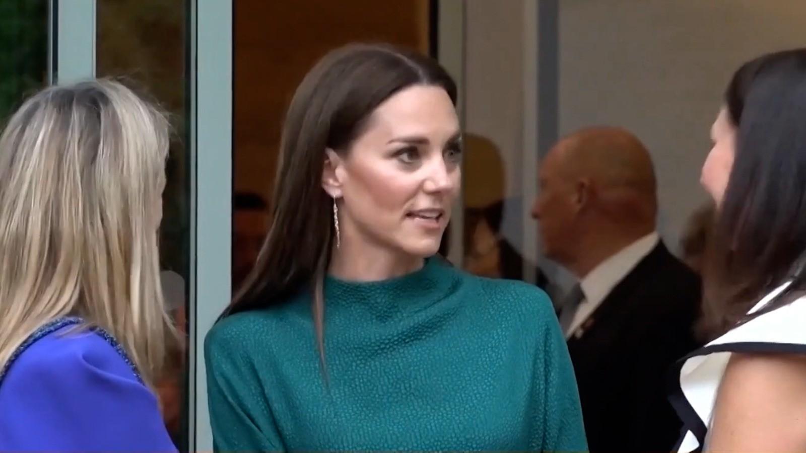 Cum s-a schimbat Regatul Marii Britanii după anunţul lui Kate Middleton că  are cancer. Mesajul emoţionant al Prinţesei de Wales nu a pus capăt  conspiraţiilor | Observatornews.ro