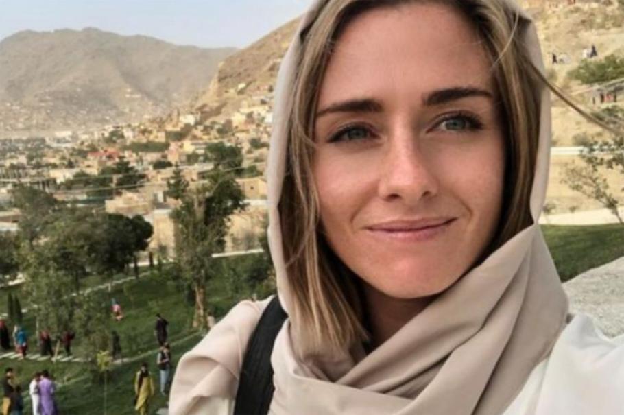 O jurnalistă din Noua Zeelandă a fost primită de talibani în Afganistan să nască, după ce nu i s-a permis revenirea în țara de origine