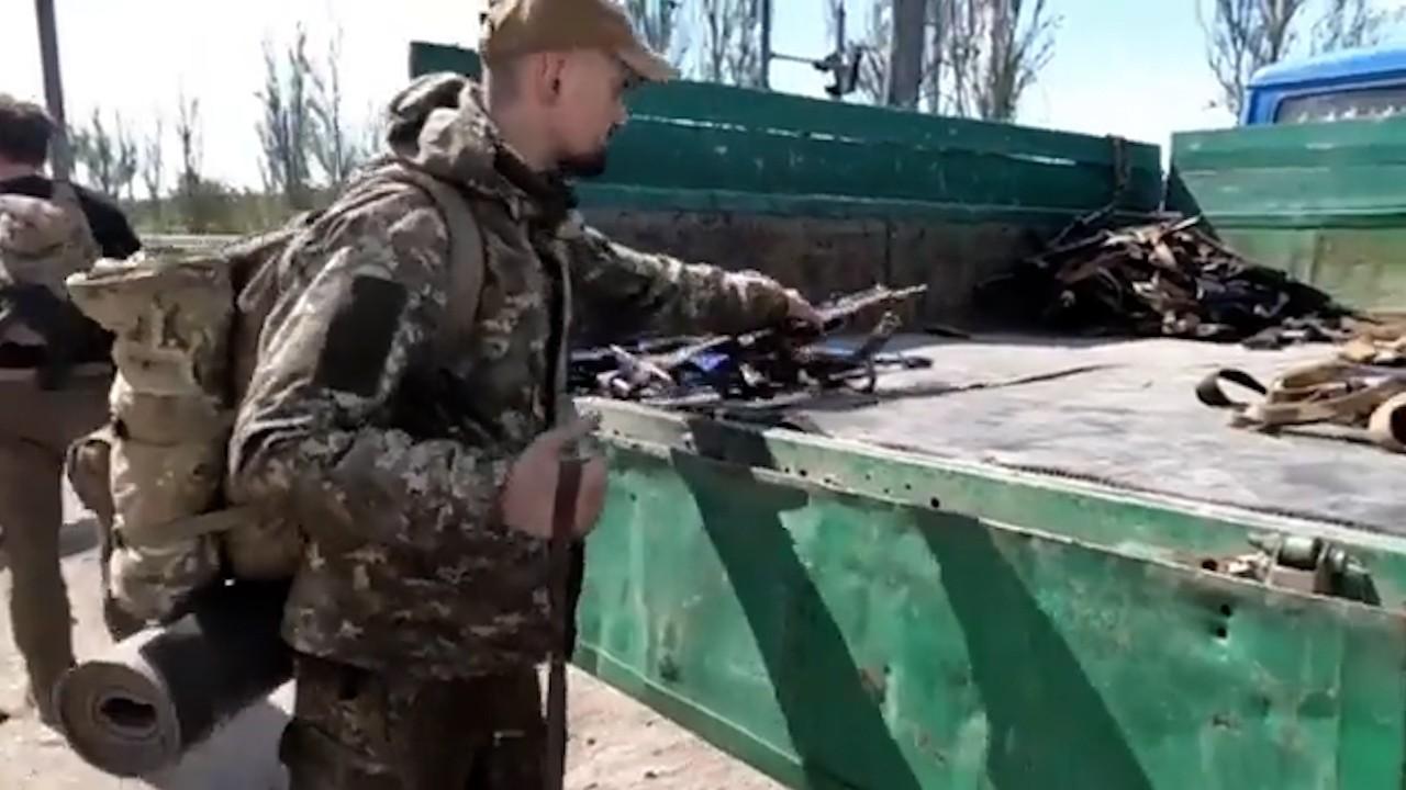 Unul dintre comandanții Batalionului Azov refuză să se predea. Mesajul transmis din interiorul uzinei Azovstal