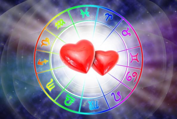 Horoscopul zilei de 17 mai 2022. Săgetătorii au de luat o decizie importantă. Află ce se întâmplă cu zodia ta