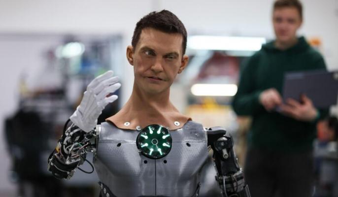 Robotul umanoid Robo-C-2 a uimit cu trăsăturile lui. Cum reușește să arate atât de similar cu un om