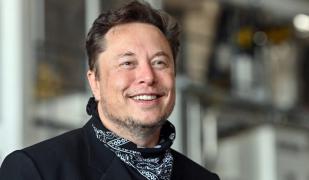Rutina zilnică a lui Elon Musk. Ce face miliardarul după ce își începe fiecare dimineață cu o gogoașă