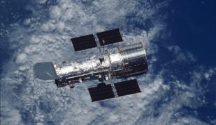 NASA și SpaceX colaborează la proiectul telescopului spațial Hubble. Companiile încearcă să descopere o metodă pentru a putea prelungi durata de viață a acestuia