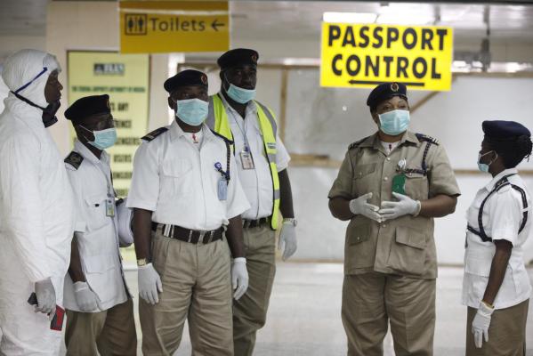 Un caz suspect de Ebola a fost detectat într-un aeroport din Franţa!