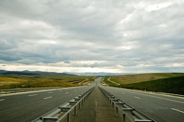 CNADNR deschide 56 km de autostradă în acest an, mai puţin de jumătate faţă de 2013