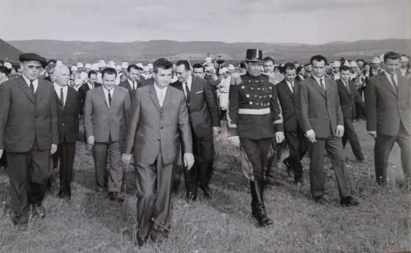 Cum a ajuns Nicolae Ceauşescu să cânte "Deşteaptă-te, române!", în faţa a 10.000 de oameni