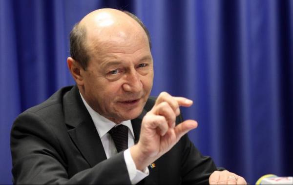 Traian Băsescu s-a înscris în PMP: Dacă nu pot lăsa moştenire un PDL, voi lăsa o mişcare populară