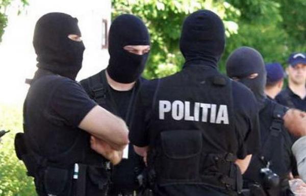 Poliţiştii fac opt percheziţii pe raza judeţului Ilfov şi în municipiul Bucureşti