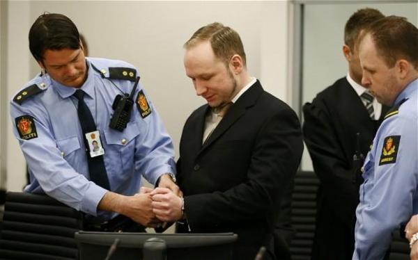 Patru ani de la atacul din Norvegia: Peste 50% dintre părinții victimelor lui Breivik, încă prea traumatizați pentru a munci