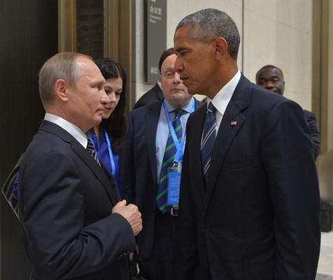 Obama l-a avertizat pe Putin să-şi potolească hackerii, altfel vor urma "consecinţe serioase"