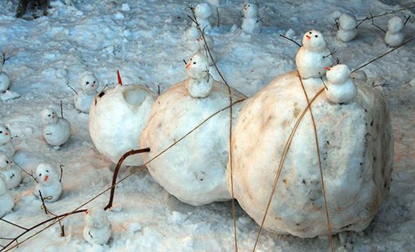 GALERIE FOTO inedită: Cei mai originali oameni de zăpadă din lume