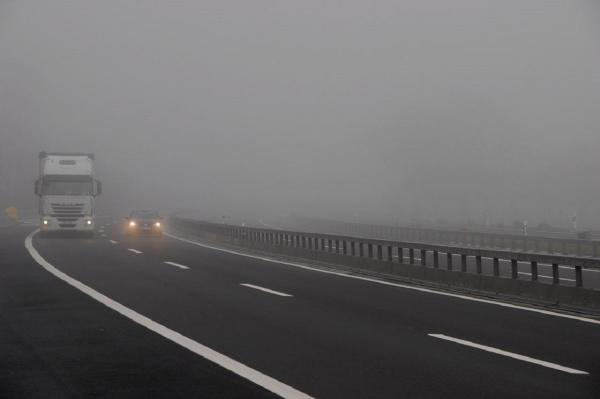 Atenţie, şoferi! Cod galben de ceaţă în sudul ţării, valabil în orele următoare