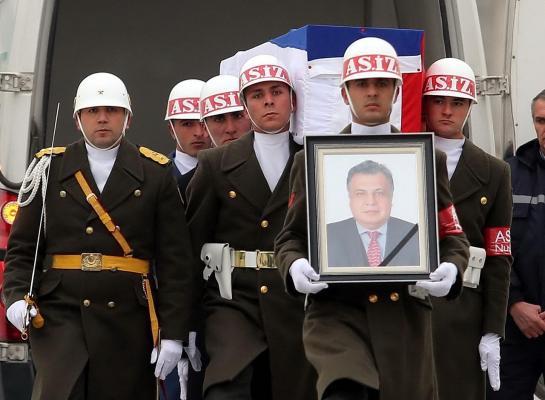 Ambasadorul rus asasinat la Ankara va fi înmormântat mâine, la ceremonie participă şi Putin