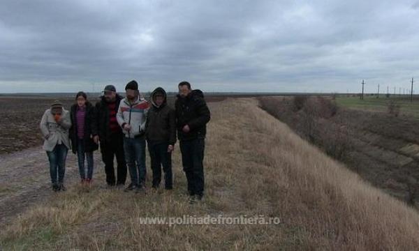 Poliţia de Frontieră a prins la Constanţa 19 IRAKIENI şi 5 bulgari care îi ajutau pe aceştia să ajungă în Germania