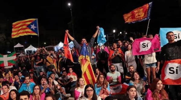 Referendum în Catalonia: 90% dintre alegători au votat pentru independență. Peste 800 de răniți în confruntările cu poliția spaniolă