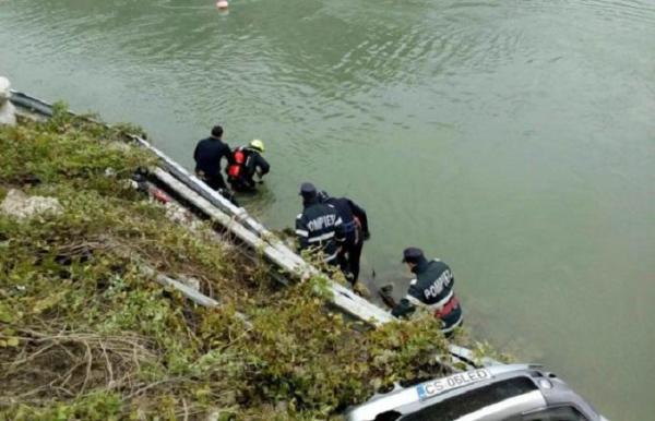DRAMĂ pe Dunăre! O tânără de 18 ani S-A ARUNCAT în apă, de pe podul de la Cernavodă