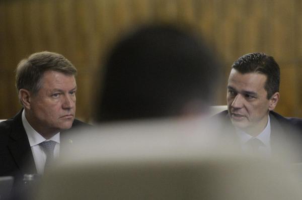 Preşedintele Iohannis îi cere premierului abrogarea OUG privind Codurile penale