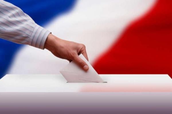 Aproape 47 milioane de francezi sunt aşteptaţi diminică la urne, pentru a-şi alege preşedintele! 11 candidaţi se luptă pentru Palatul Elysee
