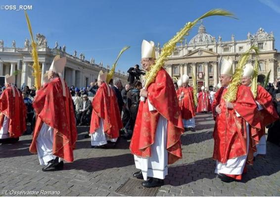 Papa Francisc oficiază slujba din Duminica Floriilor, la Vatican