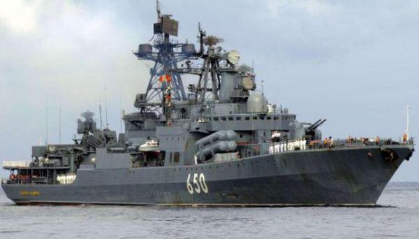 Distrugătorul de rachete Smetlivi, unul dintre cele mai mari ale flotei ruseşti, a fost trimis din Marea Neagră în Marea Mediterană. Acesta se va alătura altor zece nave de luptă