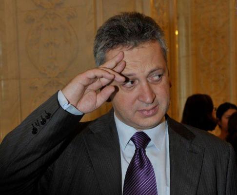 Relu Fenechiu, fostul ministru al transporturilor, a fost eliberat condiţionat din închisoare, după trei ani şi jumătate din pedeapsă