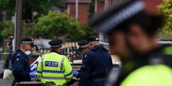 Noi DOVEZI IMPORTANTE, descoperite de poliţia britanică într-o maşină folosită de TERORISTUL DE LA MANCHESTER