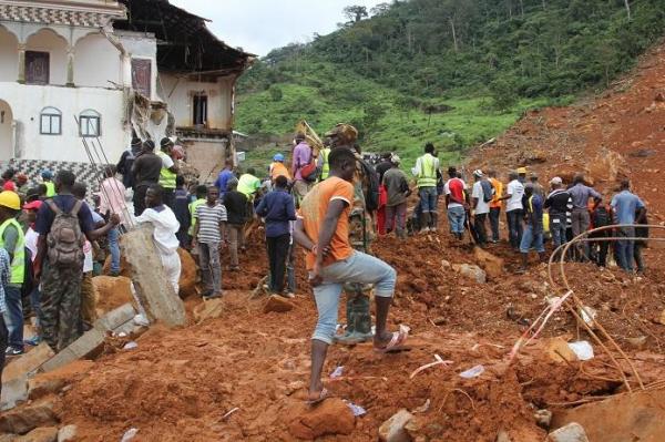 Bilanţ CATASTROFAL! Peste 400 de morţi, în urma alunecării de teren din Sierra Leone