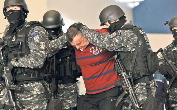 Interlopul Ioan Clămparu a primit o condamnare record în România, fiindu-i contopite pedepsele definitive aplicate în Spania, Italia şi România