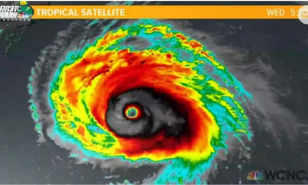Uraganul Florence a fost retrogradat la categoria 3, dar rămâne în continuare periculos