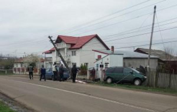 Grav accident la Botoşani, provocat de un bărbat care abia îşi înmormântase soţia