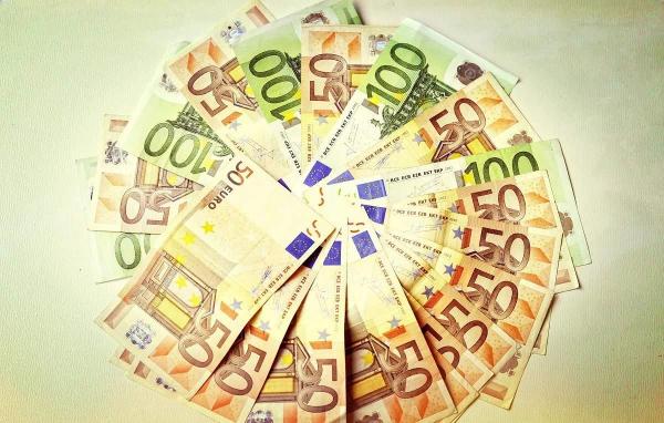 Cursul euro-dolar
