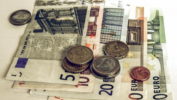 Curs euro-dolar