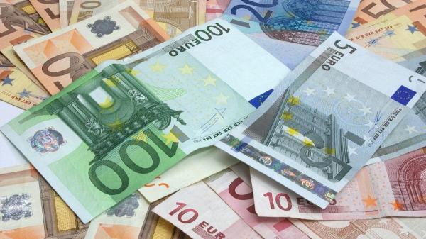 Curs euro-dolar
