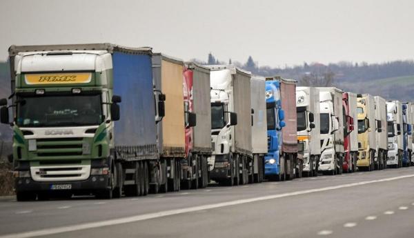 Șoferii de TIR care intră în Bulgaria pot aștepta la graniţă chiar și trei zile