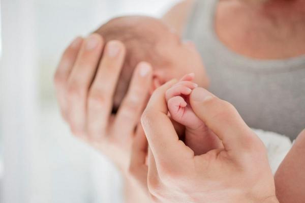 Un bebeluş de 3 zile a murit înecat cu lapte, la Spitalul Judeţean Alba