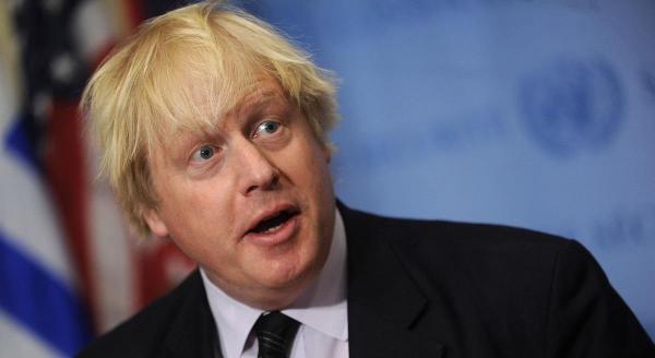 Premierul britanic Boris Johnson, infectat cu covid-19, spune că este în viață doar datorită medicilor